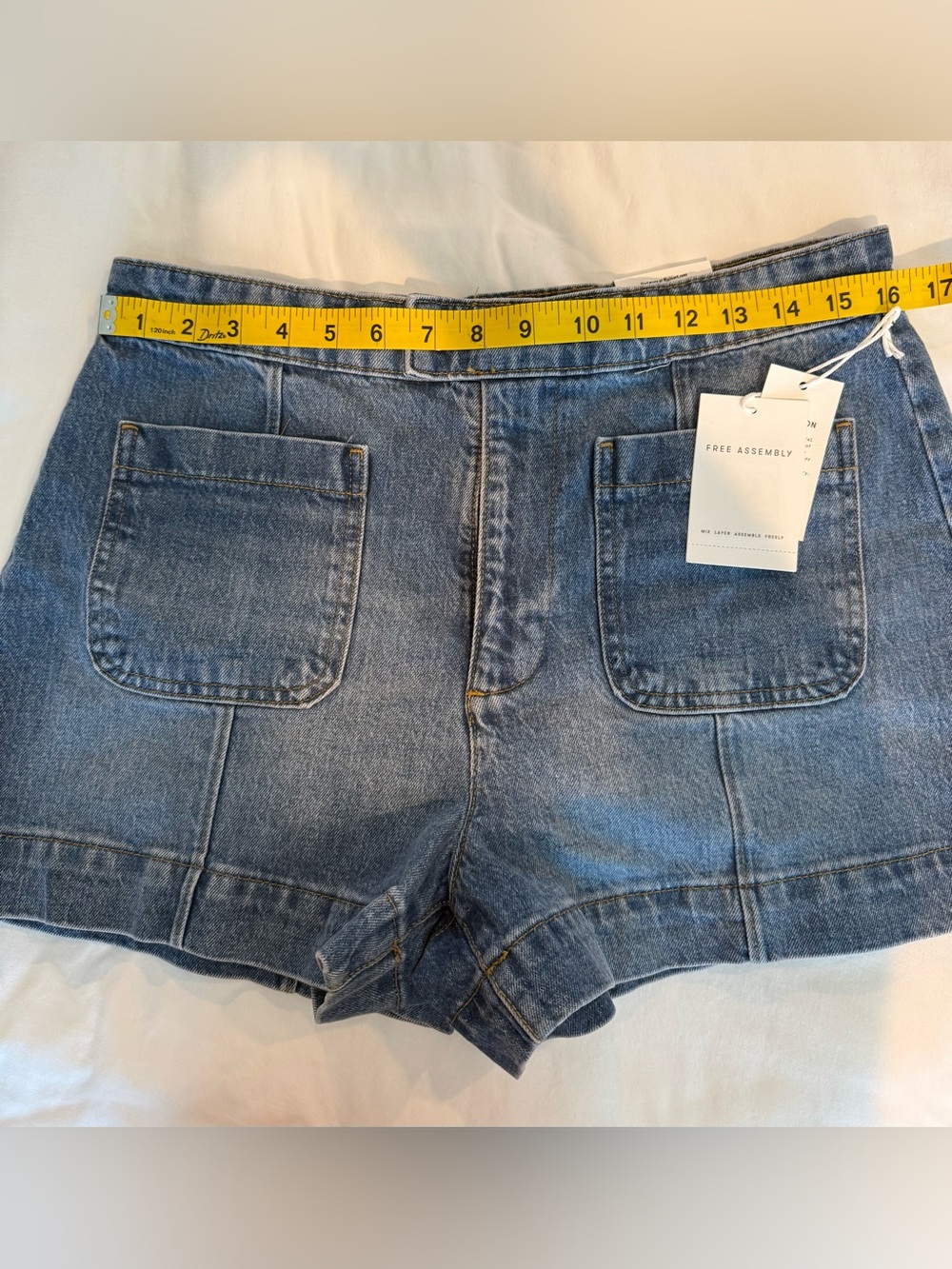 Women’s Denim Shorts Retro style Patch Pockets- City Fade Wash 3” inseam Sz 10 - Picture 12 of 16